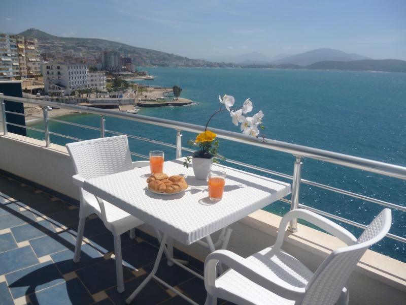 Beautifull Holiday Apartment Larisa Saranda Extérieur photo